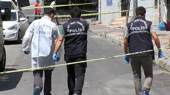 İstanbul'da silahlı saldırı sonucu bir polis şehit oldu