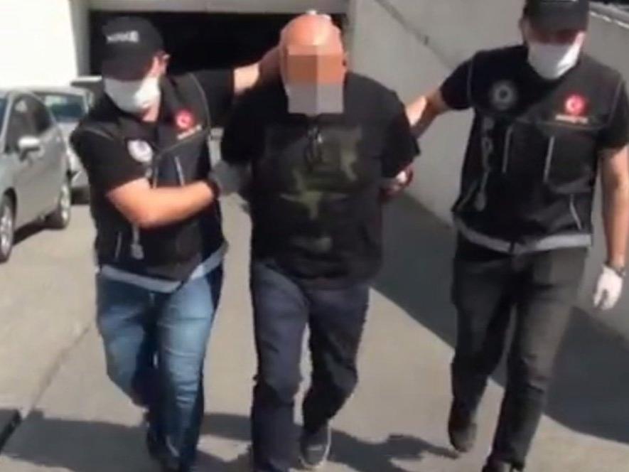 Kırmızı bültenle aranan uyuşturucu baronu İstanbul’da yakalandı