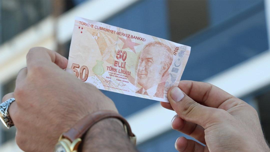 50 TL'lik banknot için 75 bin lira istiyor
