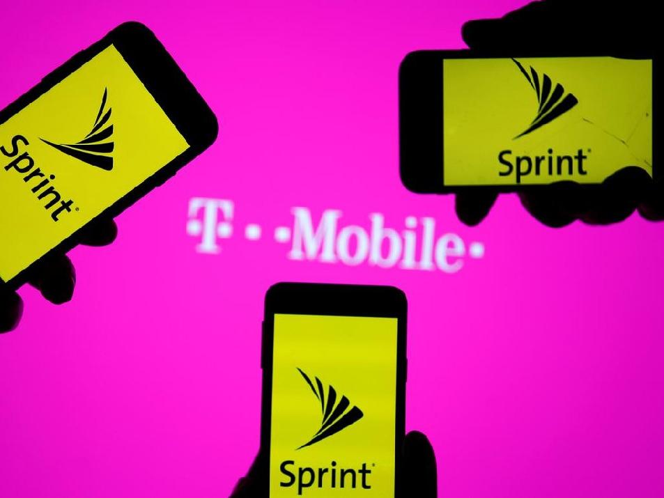 T-Mobile, 30 milyar dolara aldığı Sprint’i kapattı!
