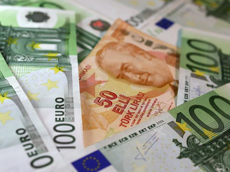 WSJ: Türk Lirası’nın düşüşü, euro için endişeleri artırdı