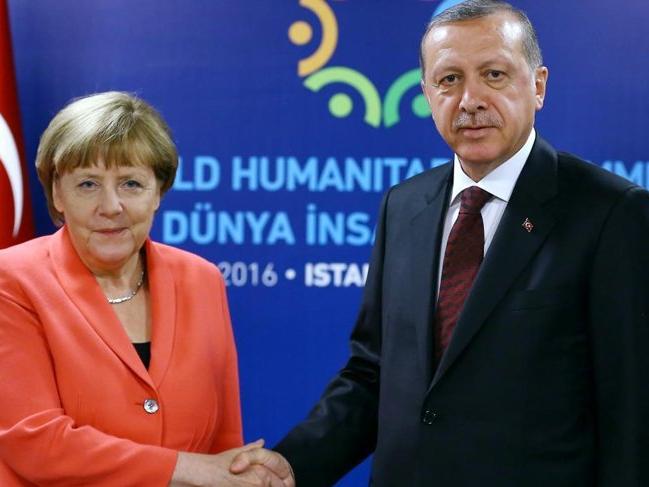 Erdoğan ile Merkel Doğu Akdeniz'i görüştü!