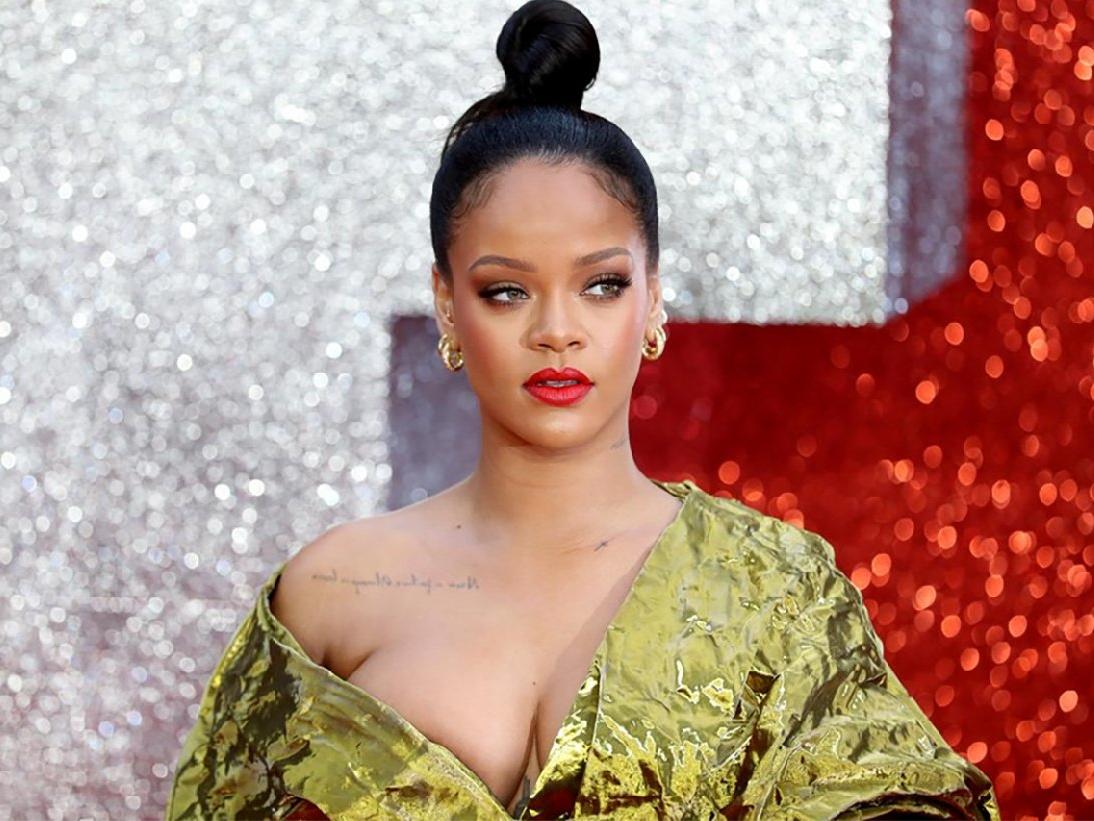 Rihanna'dan Beyrut için bağış çağrısı