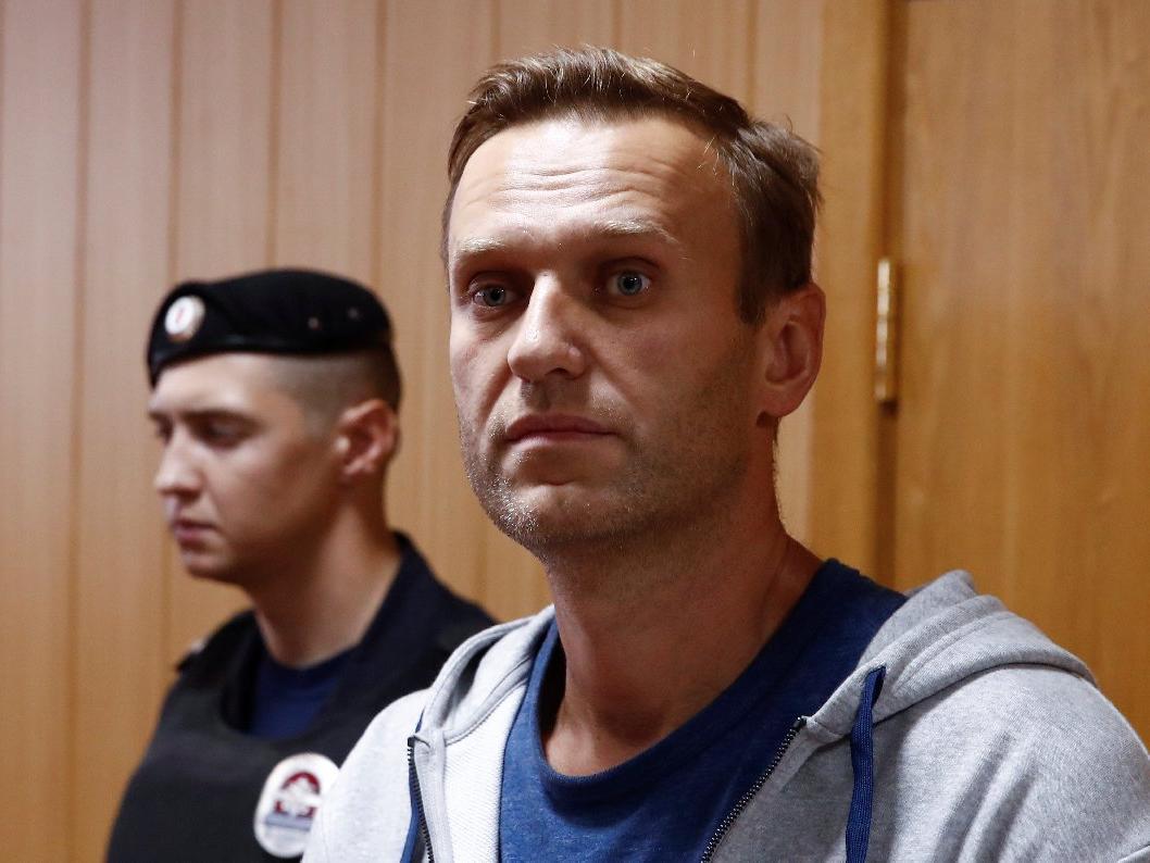 Zehirlenen muhalif lider Navalni ile ilgili kritik açıklama: Durumu ağır nakil yapılamaz