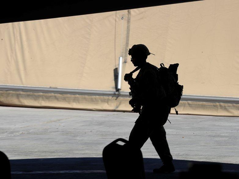 ABD'den flaş hamle: Irak'taki askeri üsten çıktılar
