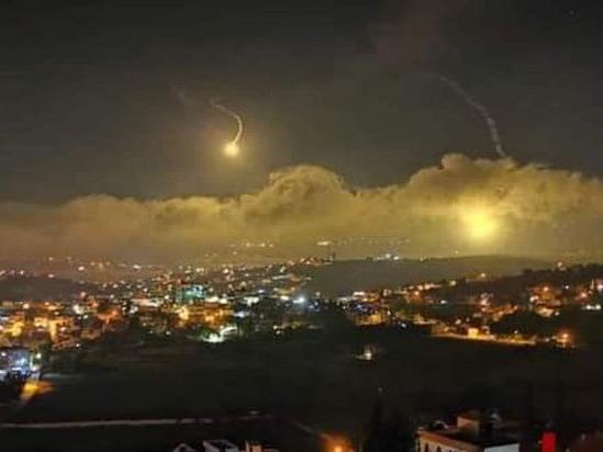 İsrail sınıra fosfor bombası attı