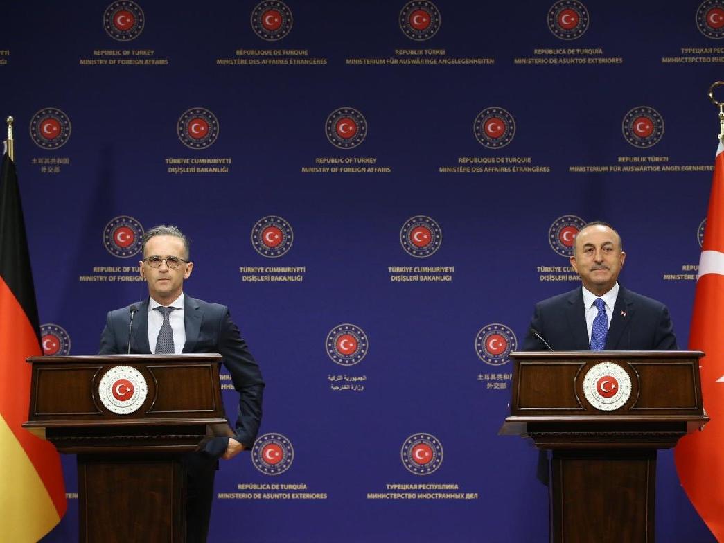 Türkiye'den dönüşte Covid-19 krizi: Dışişleri Bakanı'nı topa tuttular