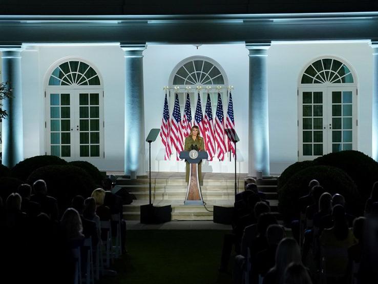 ABD'de Melania Trump'a tepki: Neden Beyaz Saray'ı kullandı?