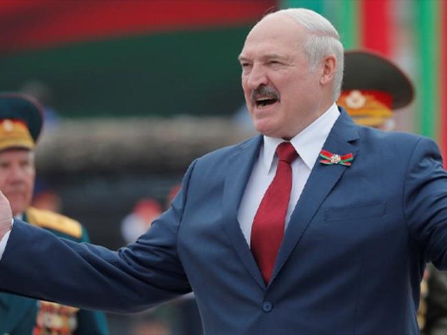 Belarus'ta Lukaşenko'dan yaptırım yanıtı: Bize diz çöktüreceklerini zannettiler