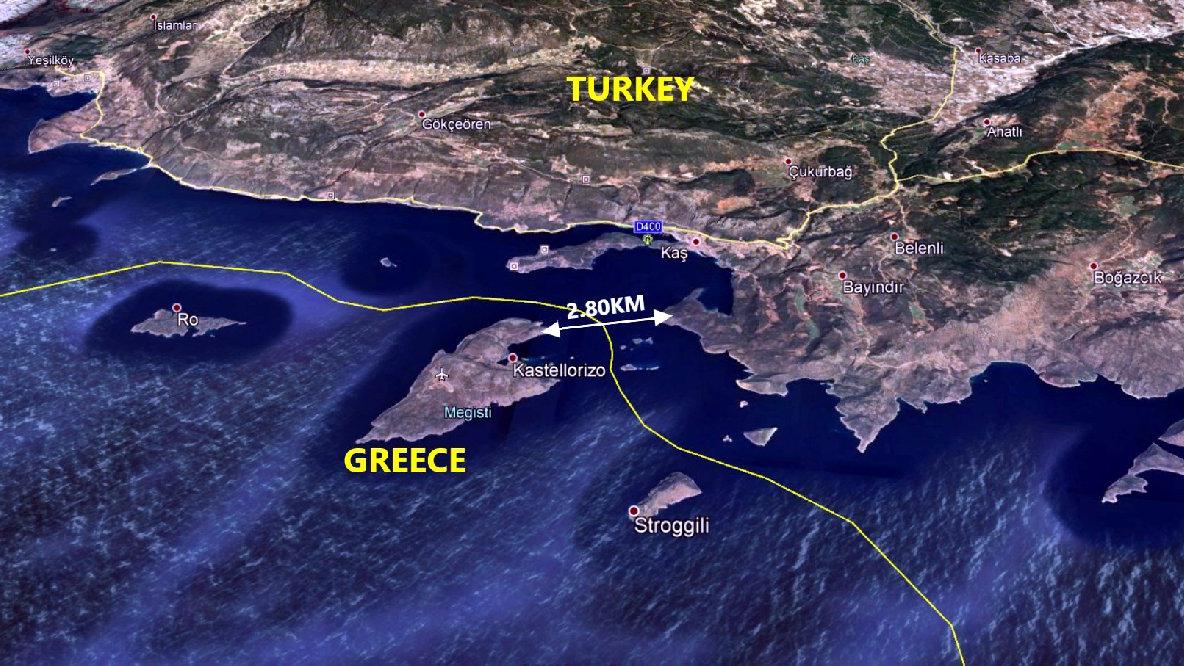 Yunanistan Meis'e feribotlarla asker çıkardı
