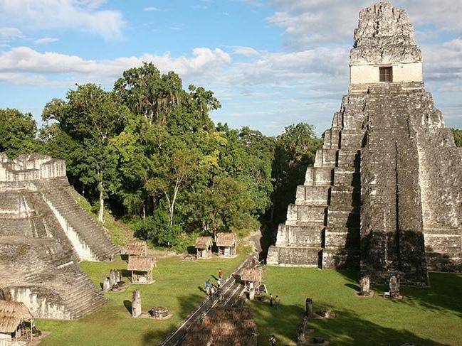 Maya Uygarlığı'nın izlerini taşıyan Tikal