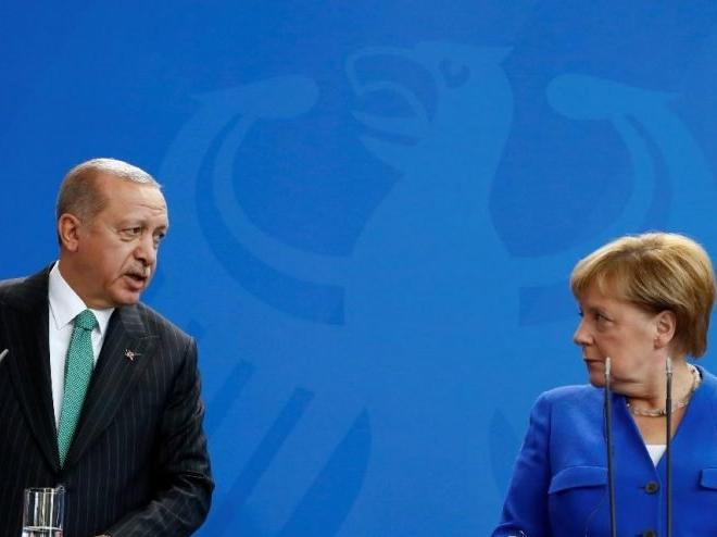 Erdoğan, Almanya Başbakanı Merkel ile görüştü!
