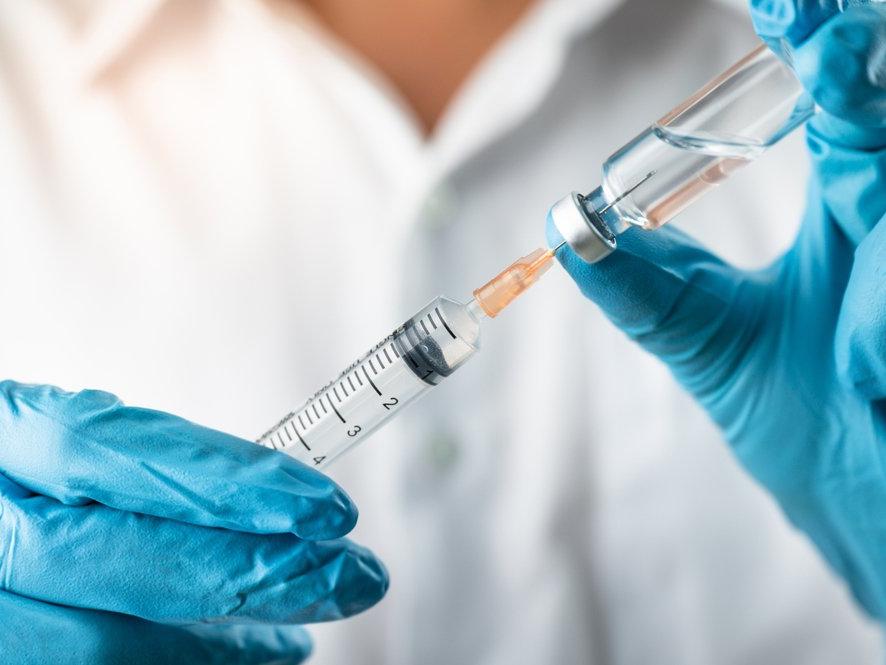 DSÖ'den aşıyla ilgili kritik açıklama: 2021 ortasına kadar beklemiyoruz