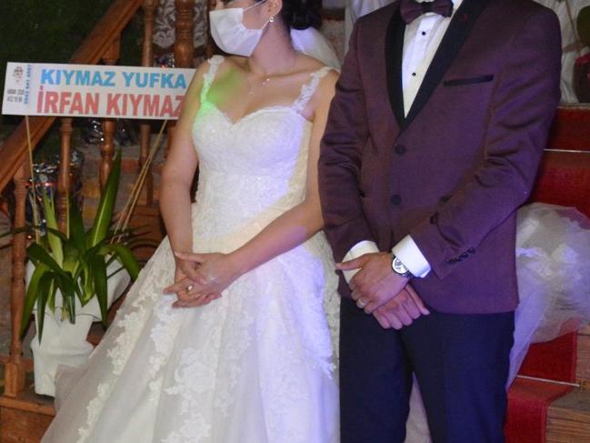 Pandemi düğün takılarını da internete taşıdı
