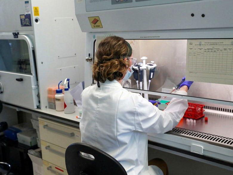 Türk bilim insanından dünyayı heyecanlandıran corona virüsü aşısı açıklaması