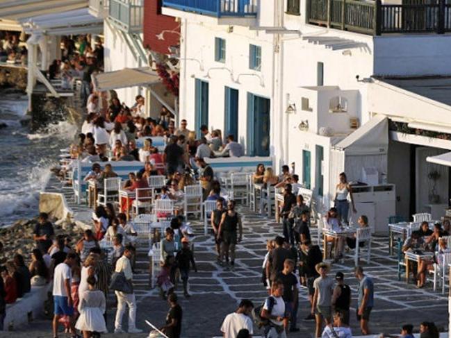 60 bin İngiliz turist, kırmızı listeye giren 7 Yunan adasında mahsur kaldı