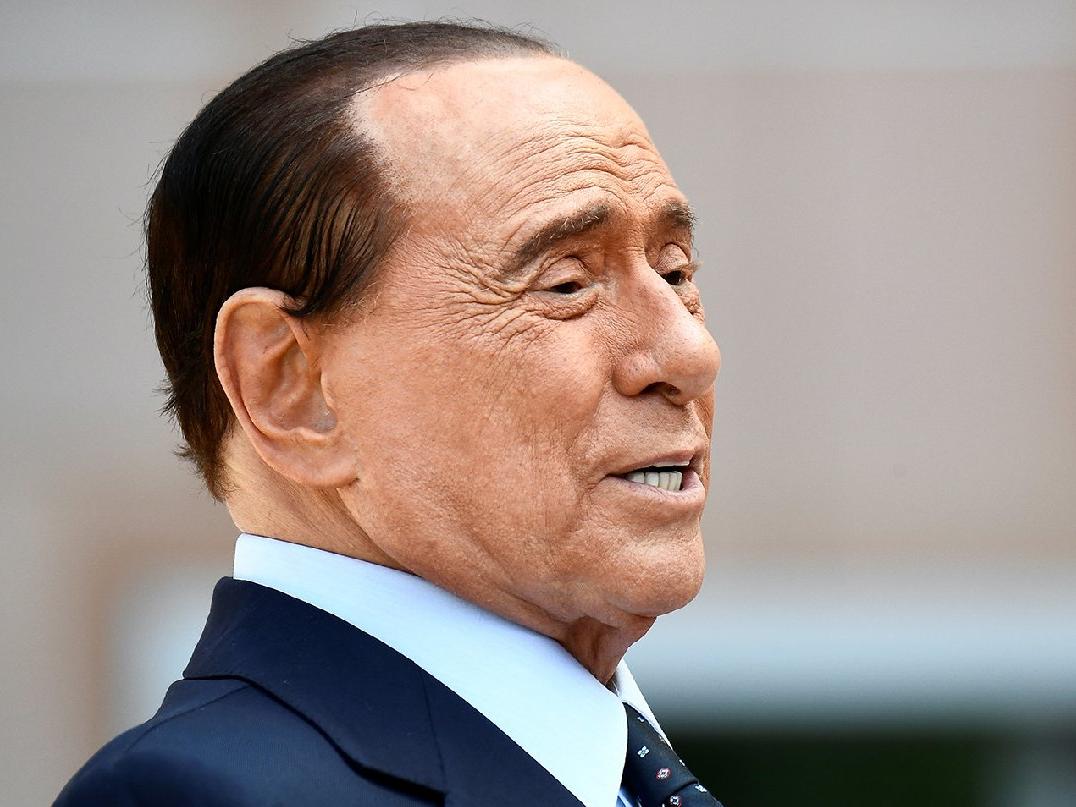 Coronaya yakalanan Berlusconi taburcu oldu: Yine paçayı kurtardım