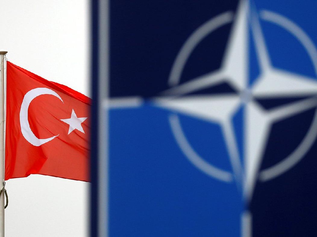 NATO'dan Fransa-Türkiye gerilimiyle ilgili çarpıcı itiraf: Halı altına süpürüldü!