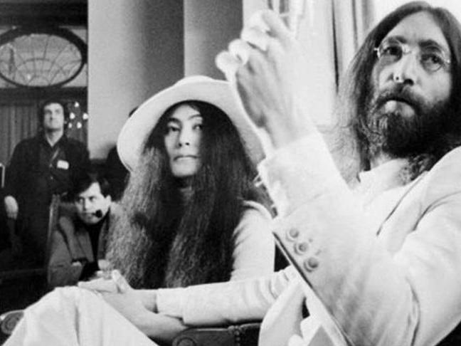 John Lennon'ın katili 40 yıl sonra Yoko Ono'dan özür diledi