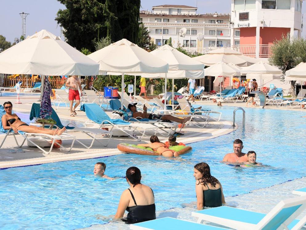 Antalya'da turizm sezonu hareketli geçiyor