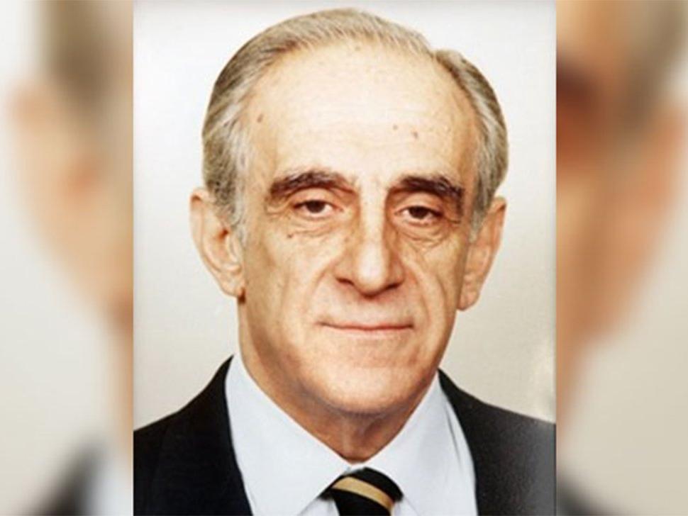 Eski Dışişleri Bakanı Bozer, coronadan hayatını kaybetti