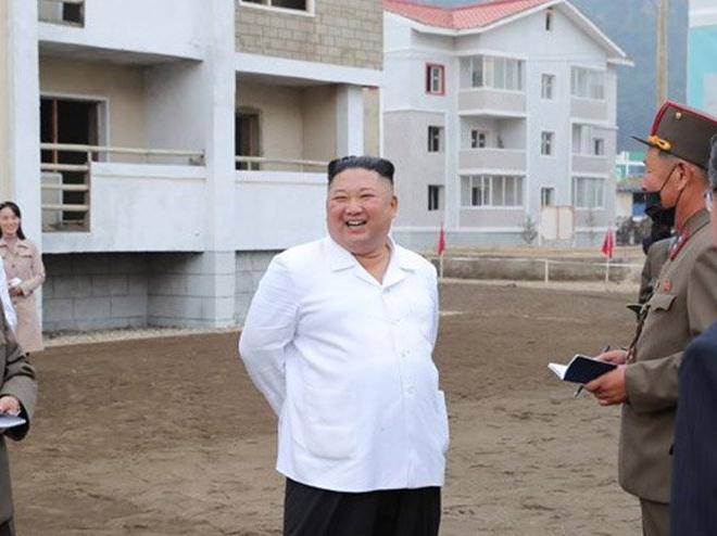 Kim Jong-Un'un kız kardeşi 2 ay sonra ortaya çıktı
