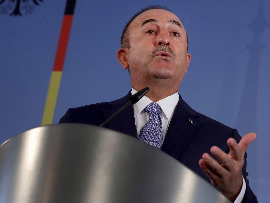 Çavuşoğlu: Ateşkes için Ermenistan'ın çekilmesi lazım