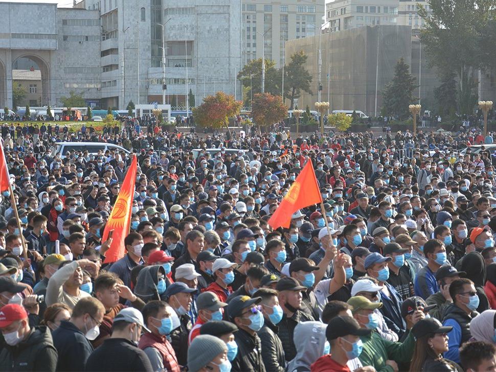 Kırgızistan seçim sonrası karıştı