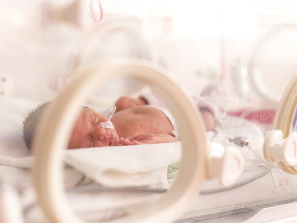 Prematüre bebeklerin bakımı nasıl yapılır?