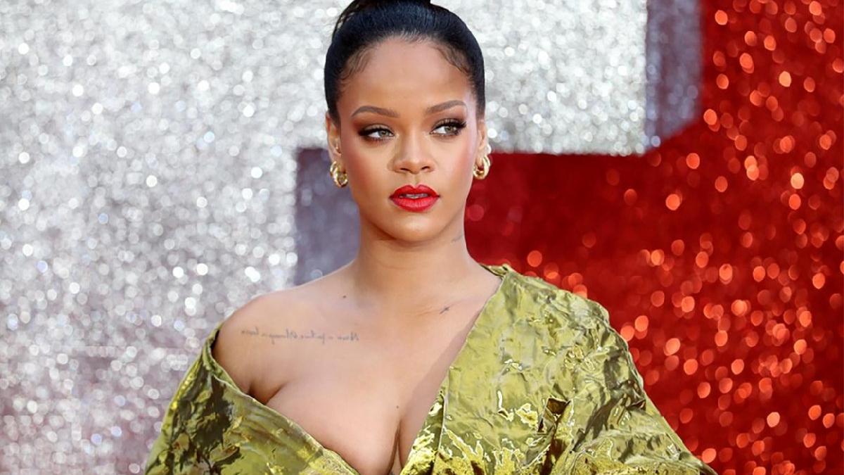 Rihanna'dan hadis özrü: Müslüman kardeşlerimi üzdüm