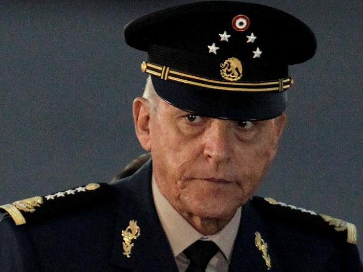 Meksika eski savunma bakani cienfuegos uyuşturucu kaçakçiliğindan tutuklandi