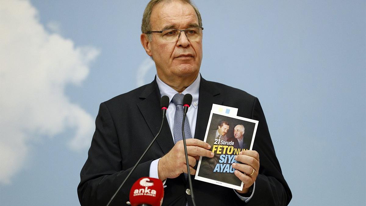 CHP’li Öztrak: CHP'nin yayımladığı '21 Soruda FETÖ’nün Siyasi Ayağı' adlı kitapçık toplatıldı
