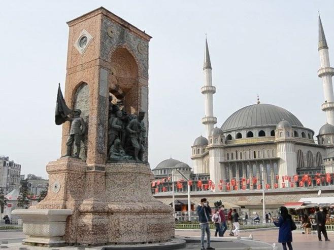 STK’lar'dan 'Taksim Meydanı' açıklaması: Birlikte ele almaya ve tartışmaya davet ediyoruz