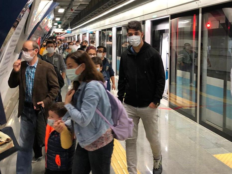 İmamoğlu start verdi, Mecidiyeköy - Mahmutbey Metrosu’nda seferler başladı