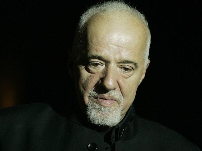 Yazar Paulo Coelho İzmir'e bağış yapacağını duyurdu