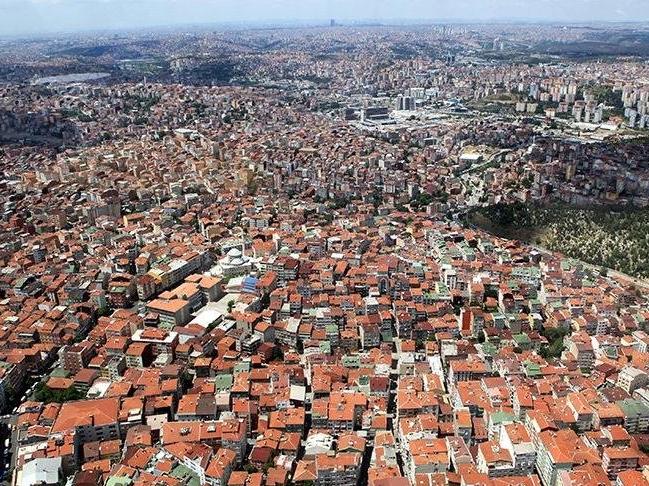 İstanbul'da deprem olursa AVM ve mezarlıklarda toplanacağız