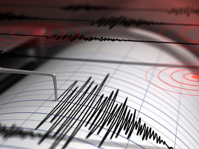 İzmir'de 4.2 büyüklüğünde deprem (Son depremler)