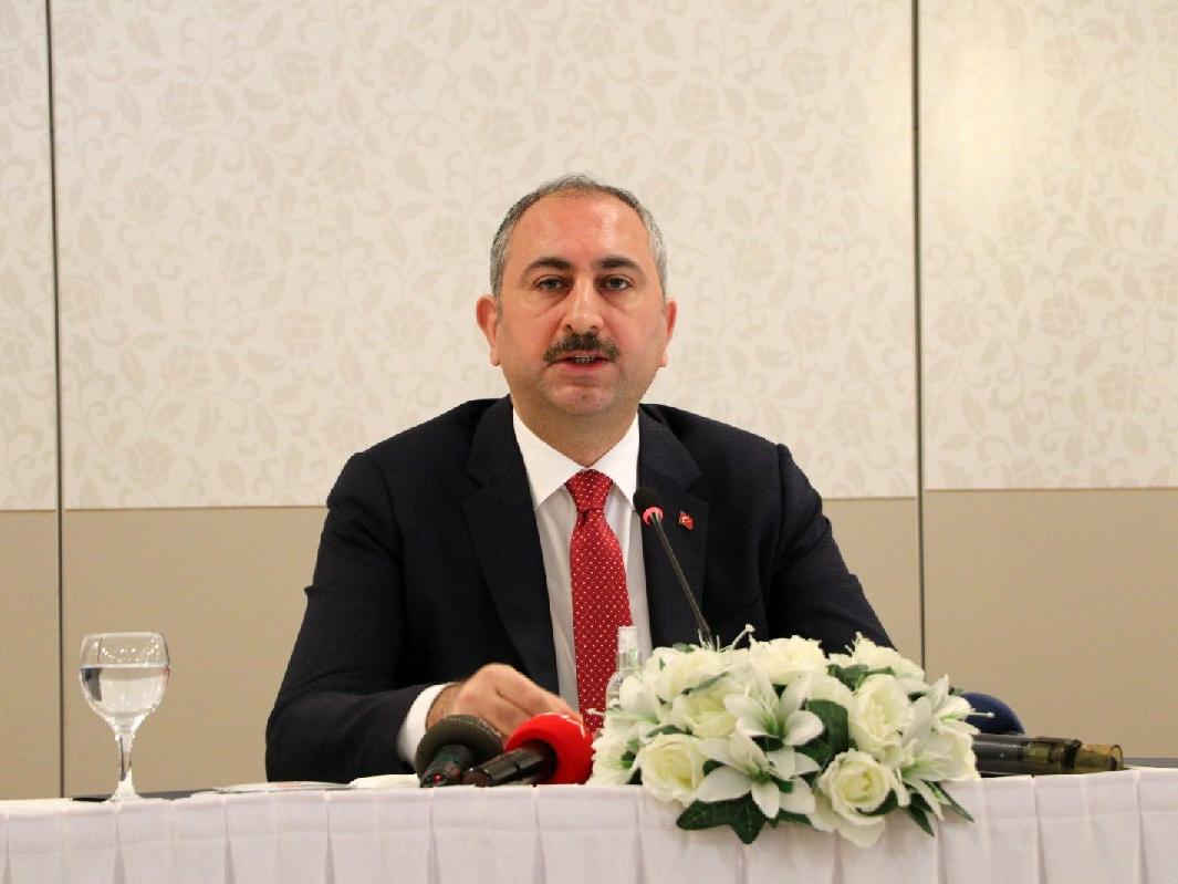 Adalet Bakanı Gül: Yargı konjonktüre, birilerinin dediğine bakmaz