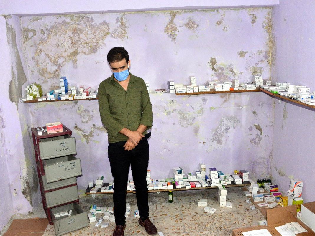 Kaçak çalışan Suriyeli 7 doktor 5 milyon liralık ilaçla yakalandı