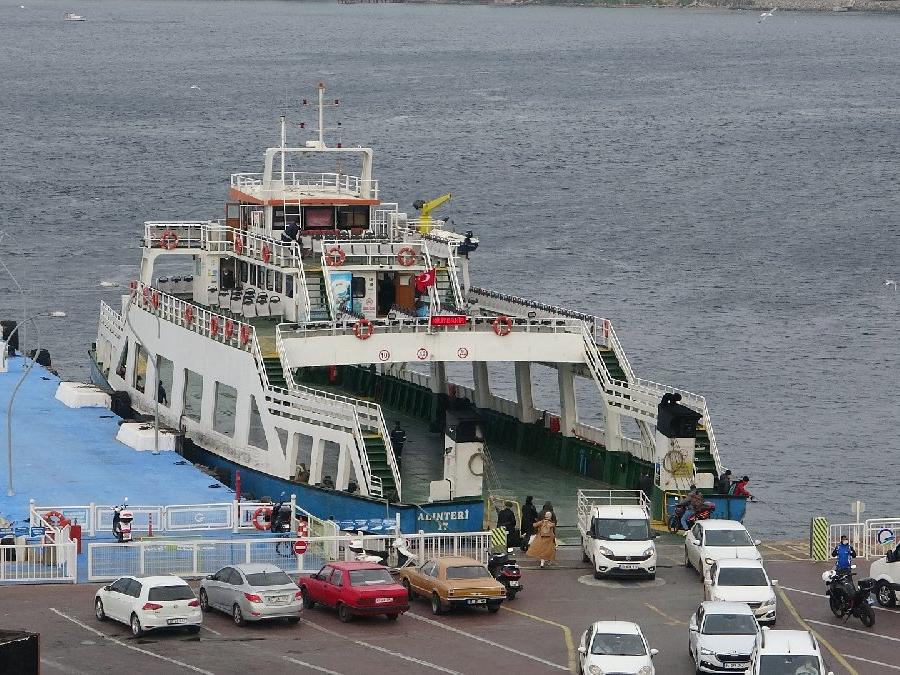 Güney Marmara'da feribot seferleri iptal