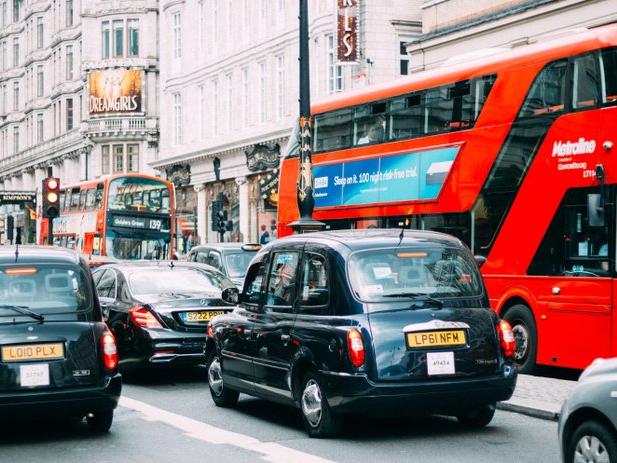 İngiltere 2030'da benzinli ve dizel araç satışlarını yasaklayacak