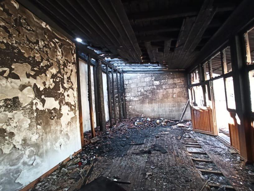 Siirt'te bir cami yakıldı