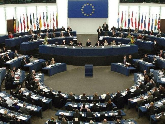 Avrupa Parlamentosu suç merkezine döndü