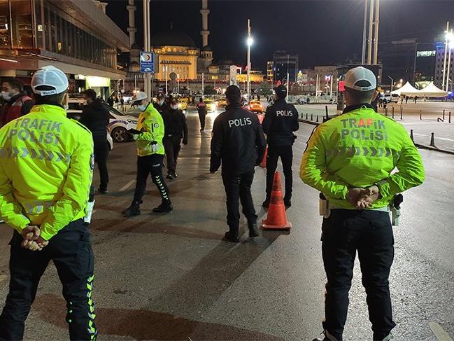 İstanbul'da polis teyakkuza geçti