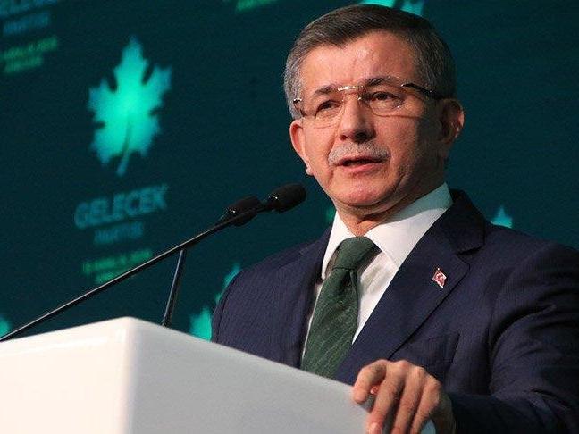 Ahmet Davutoğlu'nun corona testi pozitif çıktı