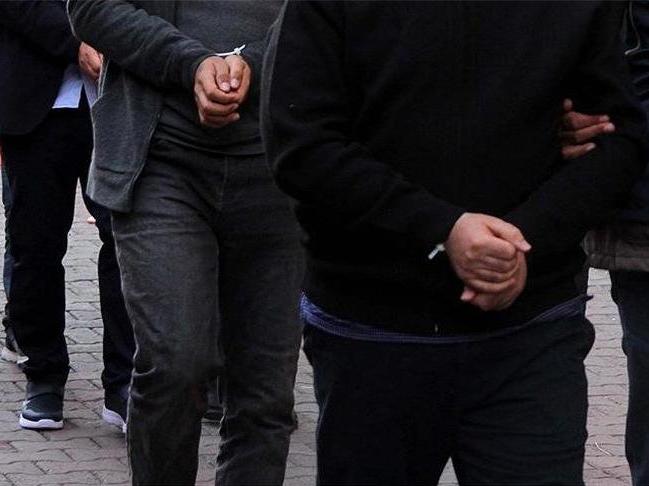 İzmir'de FETÖ operasyonu: 101 gözaltı kararı