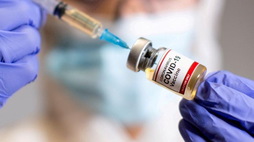 Corona virüsü aşısına İngiltere'den onay çıktı