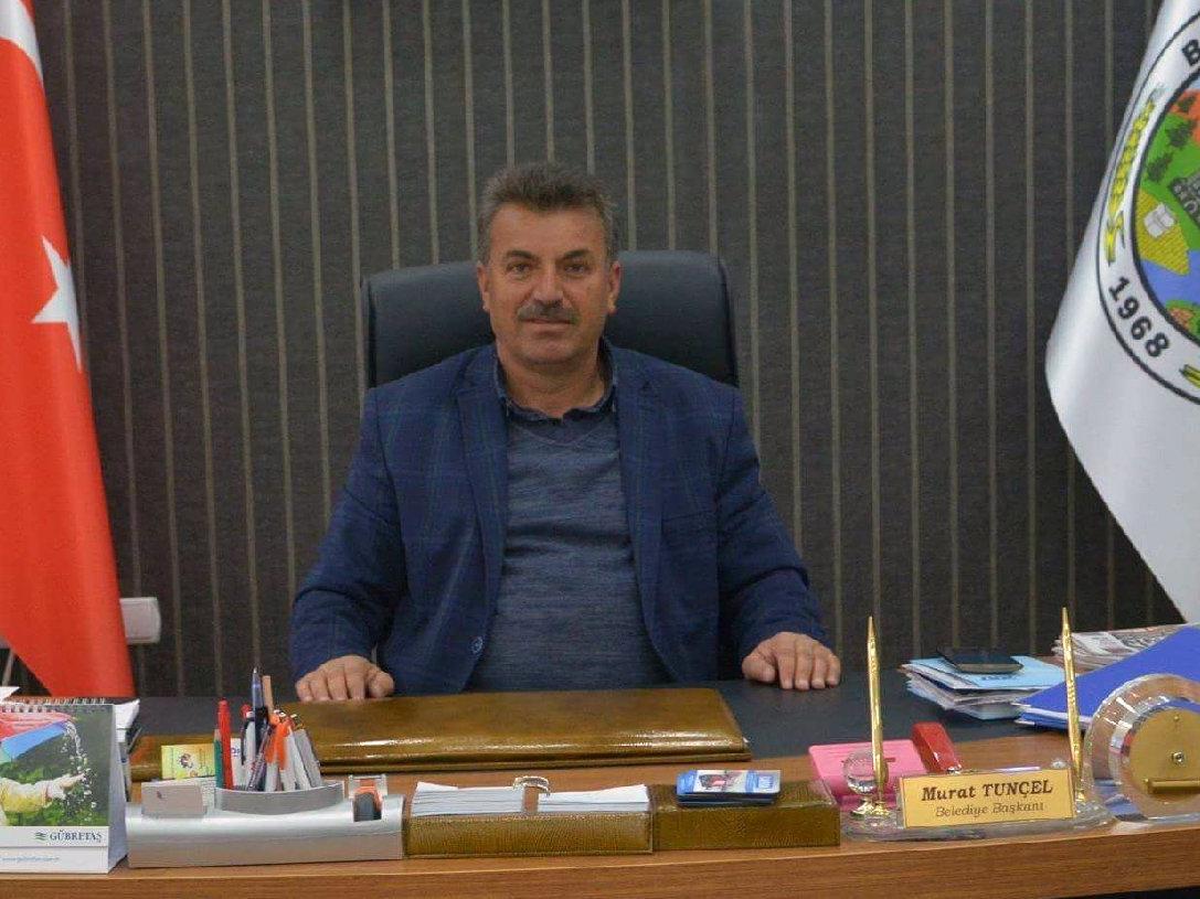 AKP'li başkan oğlunu belediyede işe aldı