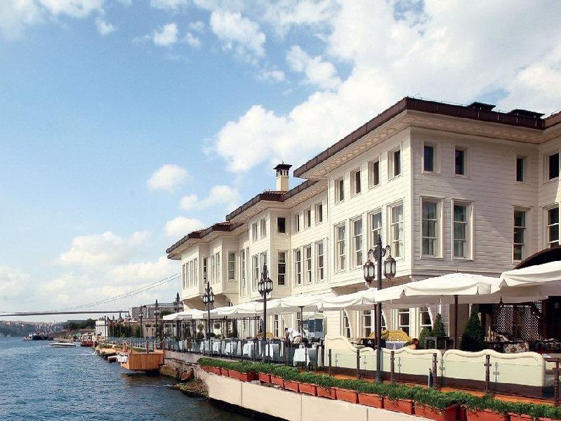 Les Ottomans Hotel olarak işletilen Muhsinzade Yalısı Akbank'ın oldu