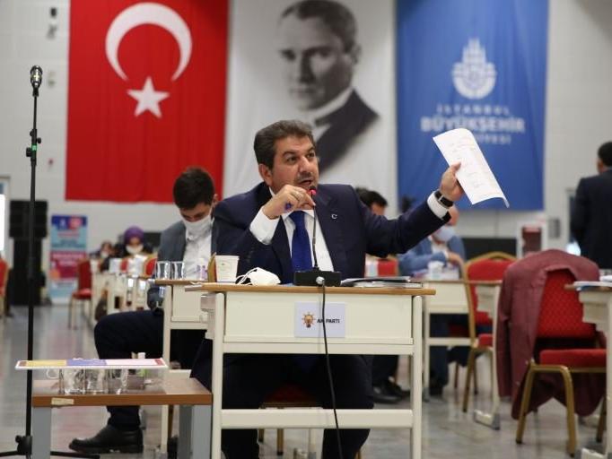 AKP’li belediye 2 seçim döneminde 19 özel kalem müdürü atadı